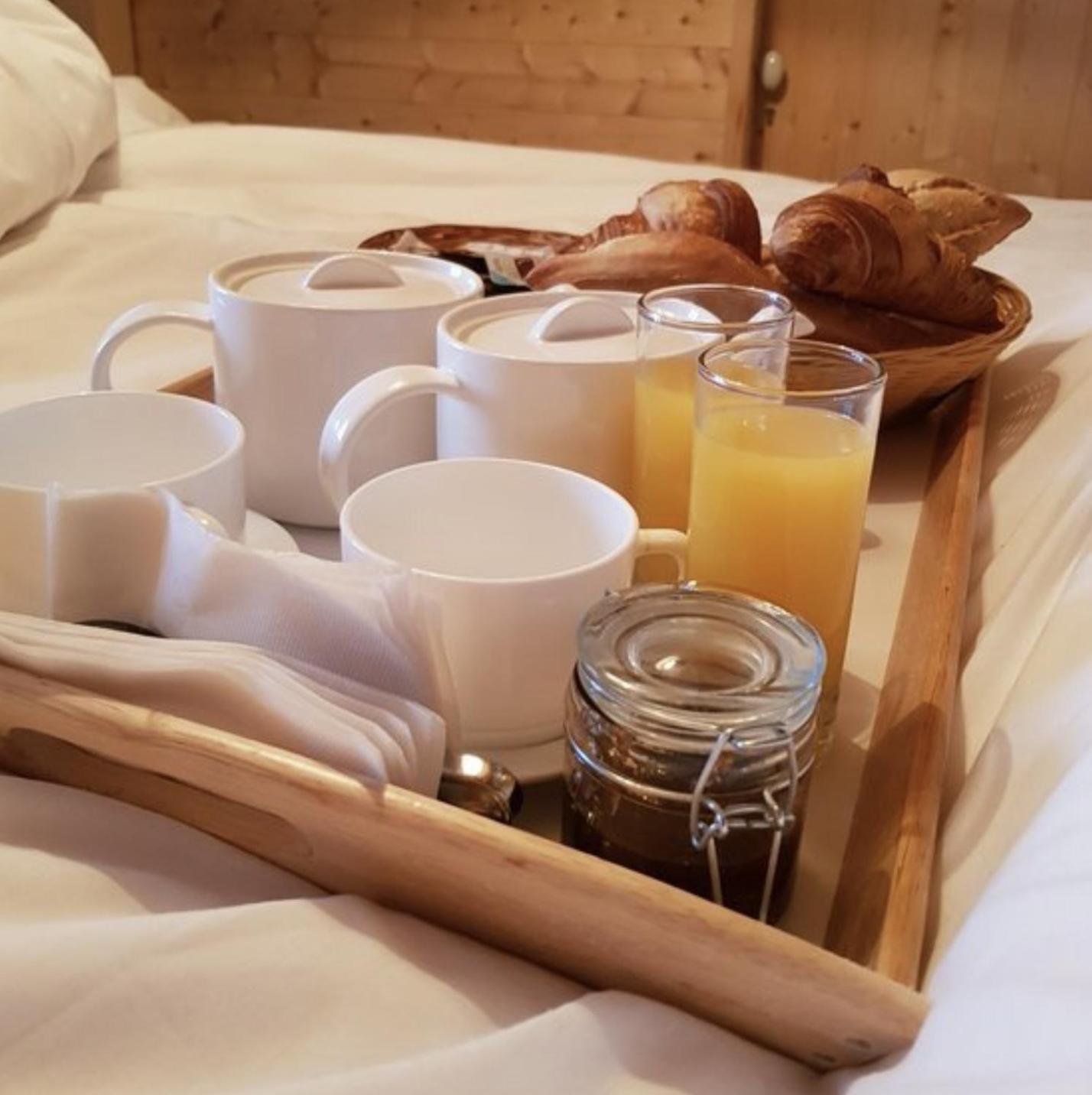 Relais Mont Jura Adults Only Bed and Breakfast Lélex Εξωτερικό φωτογραφία