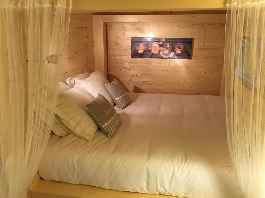 Relais Mont Jura Adults Only Bed and Breakfast Lélex Εξωτερικό φωτογραφία